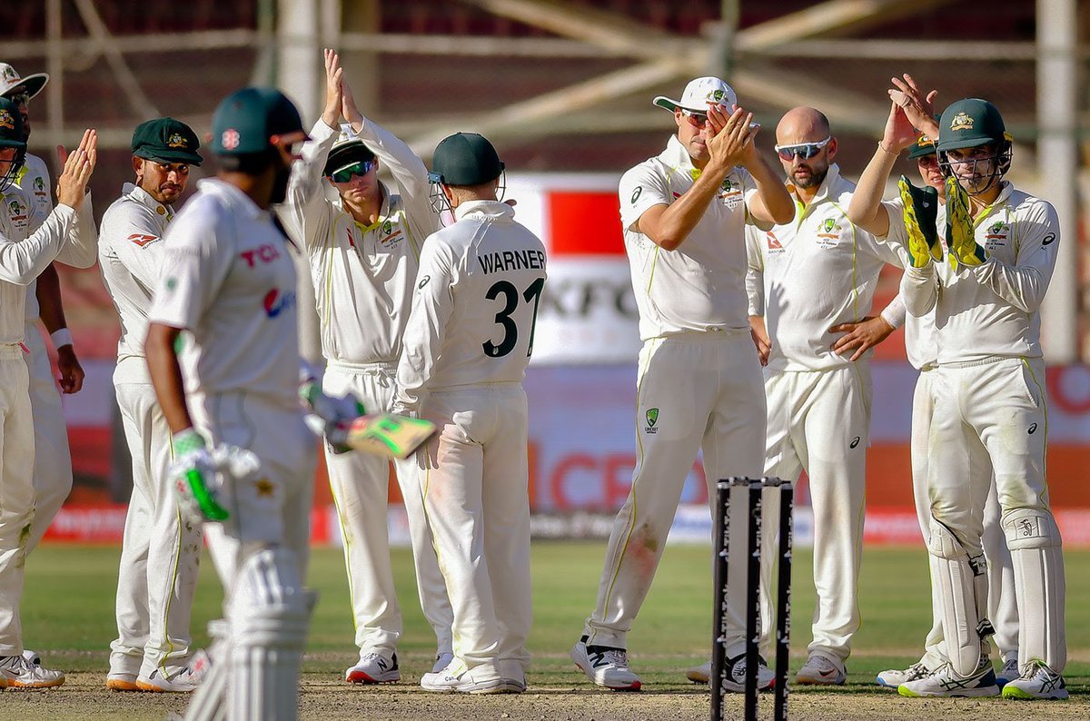 TweetsomeGUY's tweet photo. Seeing people at their absolute best is a pure delight! #BabarAzam #AUSvsPAK https://t.co/eHDCob14OV