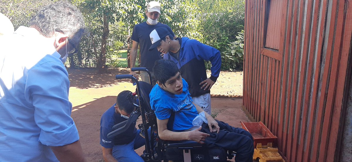 AnyColazo's tweet photo. En la mañana de hoy hicimos entrega de la silla postural para Diego de San Ignacio , Misiones , junto a personal de Incluir salud se hizo entrega.Gracias  a @gresia75  que dono la silla de su hijo y la envió a Misiones. CUANDO VOS DONAS SUCEDE! JUNTOS ES MAS FÁCIL!! https://t.co/f8P0v93JMB