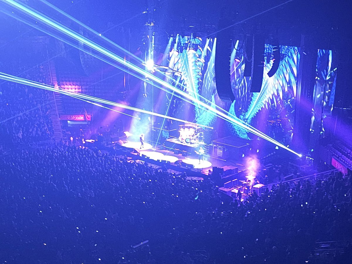 chriscorleymc2's tweet photo. @Tool @mjkeenan THANK YOU for letting us film the last song ๐ถ๐ค๐ผ๐๐ผ@ToolbandMx #greatestshow #badassband
@chriscorleymc2 https://t.co/gd11DniiYB