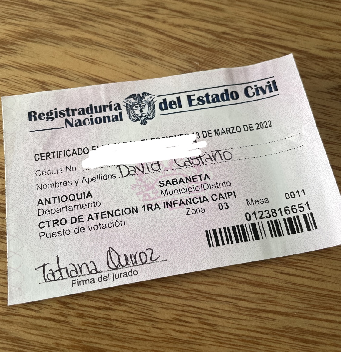 davidcaslu's tweet image. Me puse a revisar el E-14 de mi mesa. Sabaneta, Zona 3, Mesa 11, en el CAIPI. Voté a la cámara por el @PactoCol y aparece como si no hubieran votos.