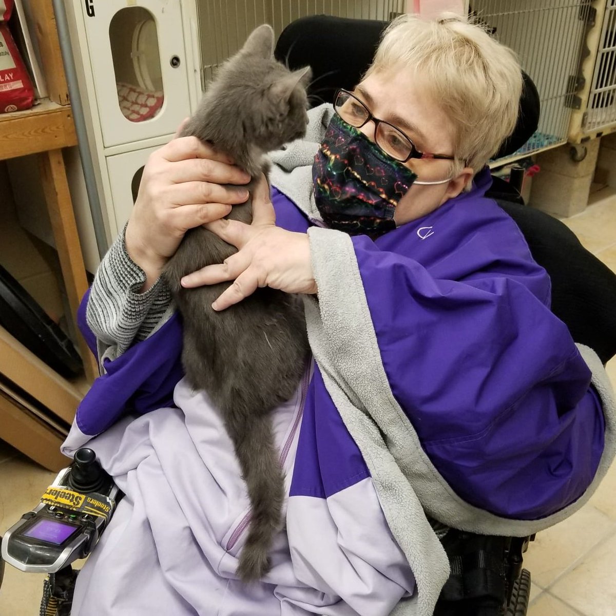 ehcainc's tweet image. Cindy takes time to visit and give love to local shelter pets. #DDAM2022 #DDawareness2022 #developmentaldisabilityawarenessmonth