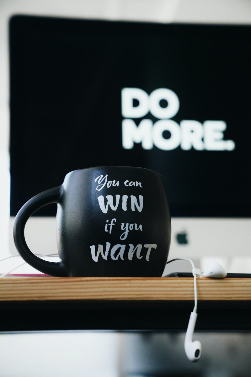 DanaJohn01's tweet photo. It takes 20 years to build a reputation and five minutes to ruin it. If you think about that, you’ll do things differently. - Warren Buffett #entrepreneur #Entrepreneurship #business #tron https://t.co/gXknmB2Fl1
