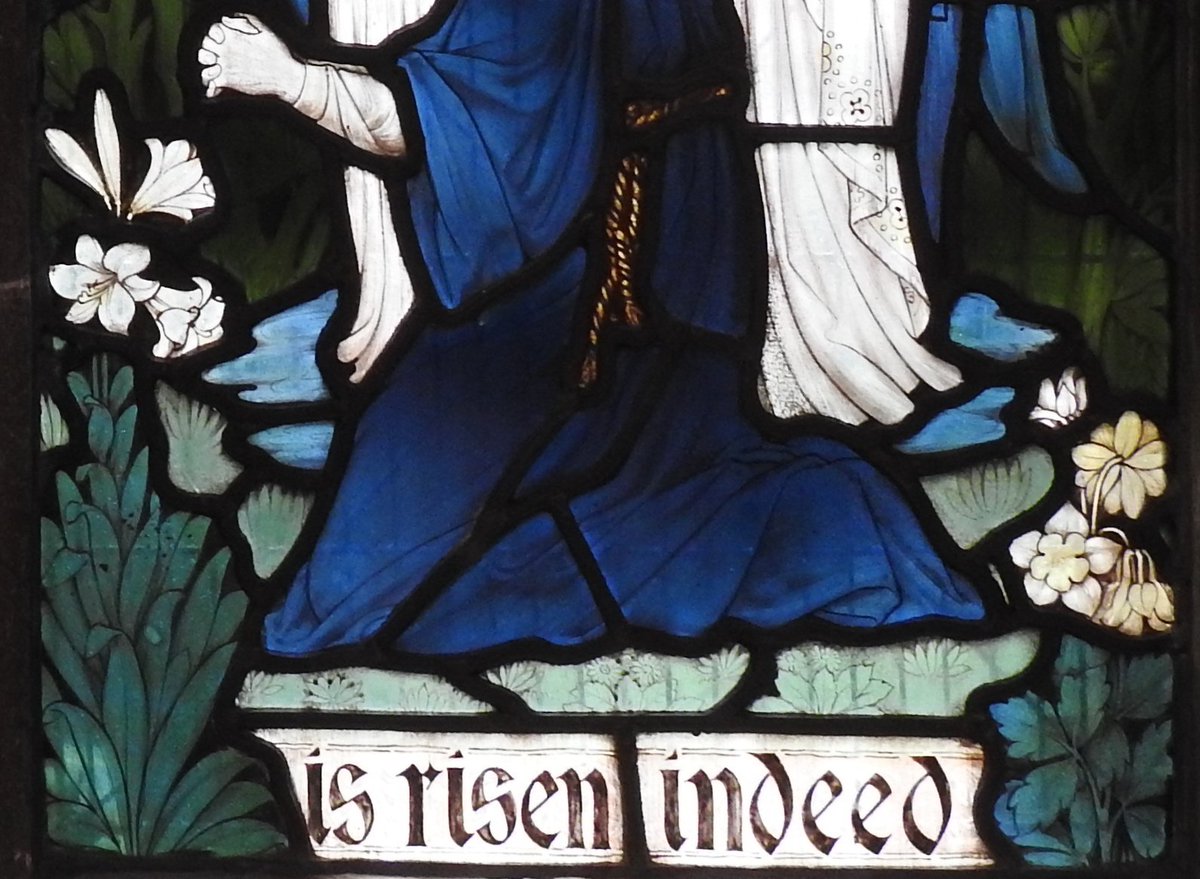 ianebbage1's tweet photo. Spring flowers in the Resurrection window in St Michael & All Saints, Lyndhurst (by James Powell & Sons) #SpringInChurches #AnimalsInChurches https://t.co/O2SQ44B0w0