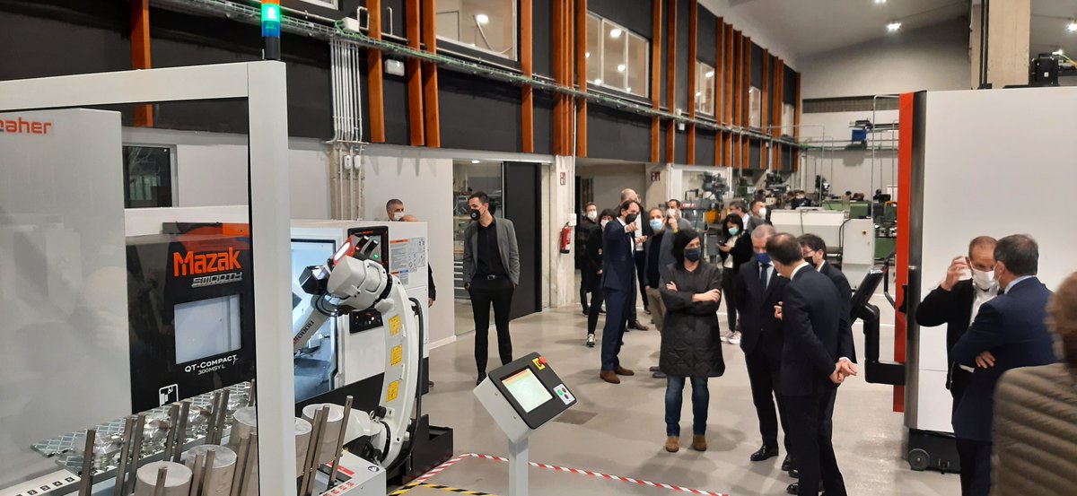 intermaher's tweet photo. 📰Hoy en @TolosaldeaLH ha asistido el Lehendakari @iurkullu
🦾 @intermaher @MazakEurope @Roberto_yei ha mostrado las prestaciones de nuestras máquinas #mazak con su potente #controlnumerico https://t.co/aclsG6jbxX