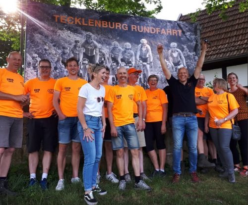 hetiskoers's tweet photo. Morgen nemen @Pedaleurs_cc weer een nieuwe podcast op. Deze keer staat Tecklenburg en de Tecklenburg Rundfahrt van CC’75 centraal (gepland voor 28/05). Heb jij de deze tocht al eens gereden? Wij zijn benieuwd wat jullie van dit gebied en de toertocht vinden. https://t.co/fYAUlFI4JB