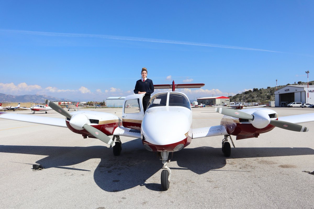 global_1997's tweet photo. Elena from Greece succeeded in the skill test flights to acquire the EASA Airline Transport Pilot License. She is officially a Professional Pilot from now on. Congratulations!!🎉
‍✈️ Become a professional Pilot now
Link in bio @globalaviationsa
‍✈️ Your wings for success https://t.co/Xcse9JpWjF