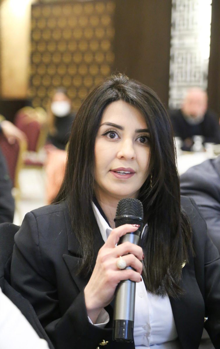 MartinNairobi's tweet photo. As the great 🇵🇸 poet Mahmoud Darwish says « the sun fills your heart with the light of oranges » 🍊 Let the 🌞 continue to be a source of energy and opportunities for Palestinians! My message to banks and investors today in #Ramallah on #Sunref Green finance event @P_Orliange https://t.co/DgKAx8APH5
