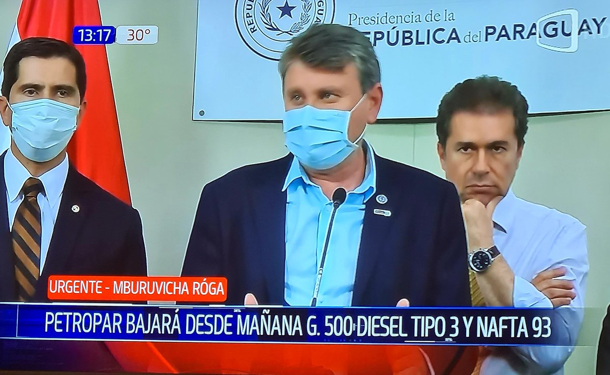 tornacojoseluis's tweet photo. Gobierno acaba de anunciar que suspenden el aporte intergubernamental para bajar el precio"....esteee...nada!! @adiazarce https://t.co/GzRdQfYXMN