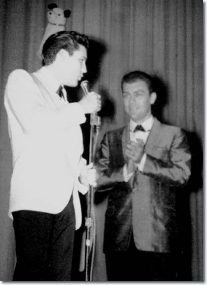 denisecahoon4's tweet photo. Happy Birthday #RayWalker born March 16, 1934 he is a famous Singer, who was born in United States. He is a member of singing group The Jordanaires.They provided back up for Elvis on all his 1956 RCA Records until his 1969 Las Vegas performances. #ElvisHistory #Elvis2022 #Elvis https://t.co/6co90Cp3tk