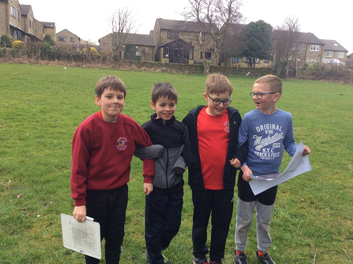 MelthamMoor's tweet photo. Orienteering fun in #MMpe today for #MMyear4. Teamwork and fitness are key. #MMgeography https://t.co/6qRr51rel2