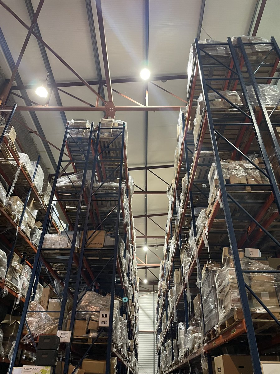 Acrobatirl's tweet photo. Upgrading LED lights in a warehouse in Tallaght D.24 today , #Sparks https://t.co/4SmHk5Ipwa