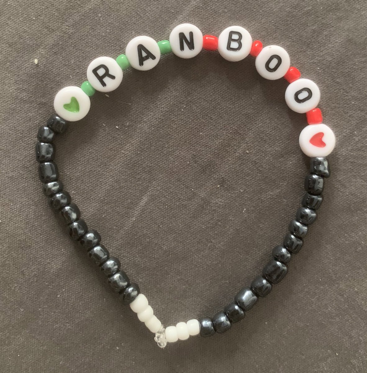 hamyrow's tweet photo. Was bored on the train 2.0 so I made this https://t.co/tnNs1ezrty