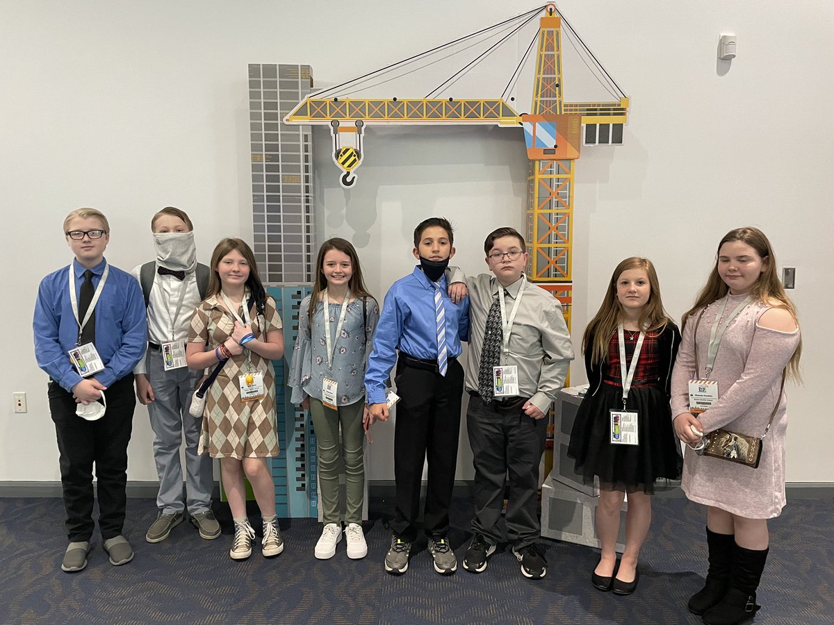 EASTatBMS's tweet photo. These kids clean up pretty well. #EASTcon22 #bprd https://t.co/yweW39S3E8