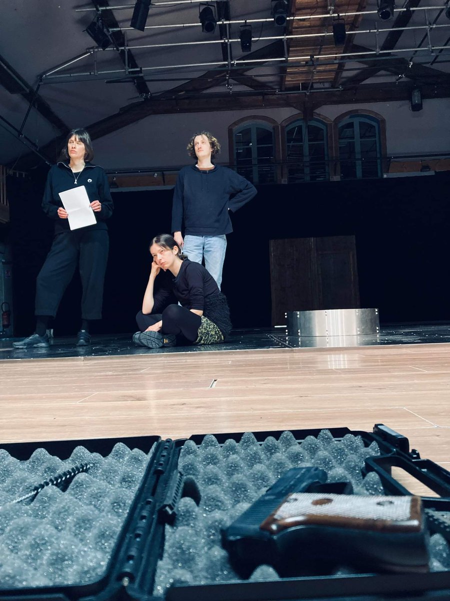 [ZOO]

Demain et vendredi à 20h : Zoo de la Cie les divins Animaux🏃‍♀️

Infos &amp; réservation : nouveaugareautheatre.com/agenda/zoo

#theatre #humour #Vitry #Valdemarne #compagnie #comedien #Paris