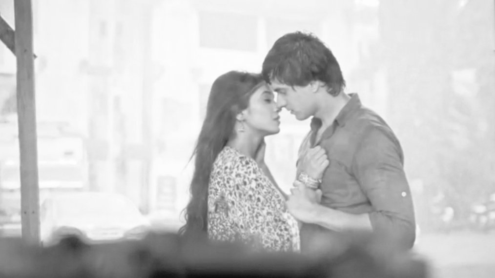 jinal_kaira's tweet photo. Hoti Hai Khwabon Mein Roz Tumse Mulakatein
Phir Bhi Badhti Hi Rehti Hai Tumse Milne Ki Khwahishein💕

#Kaira #Shivin https://t.co/m2yiOHJcAo