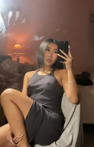 _camilasky's tweet photo. Are you down for a quickie in the bed? 

check comments for more babe

#OOTD #outfitoftheday #lingerie #selfie #waitingtodaddy #mirrorselfie #lips #lickedit https://t.co/WZNFykLUcs