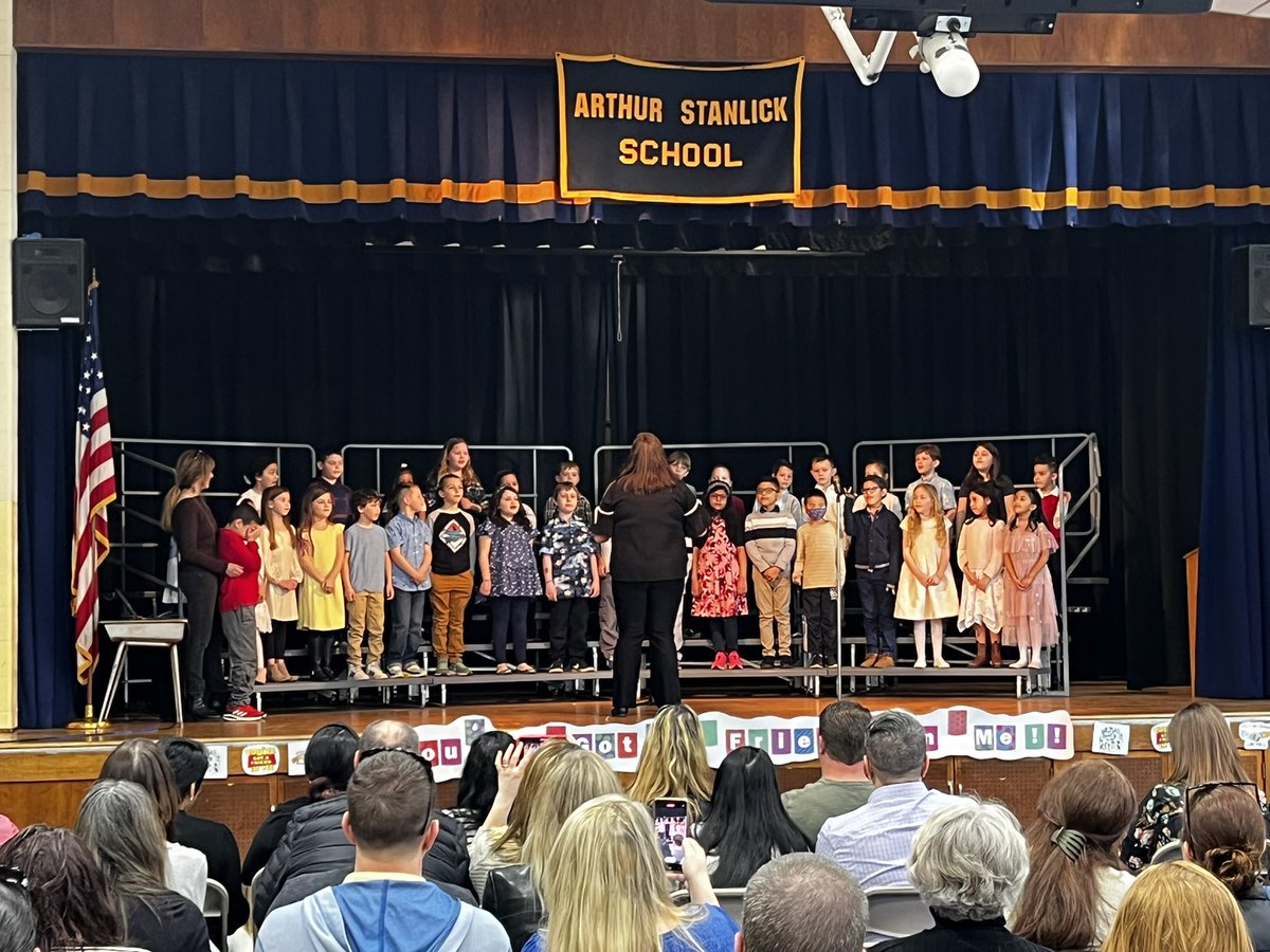 AStanlickSchool's tweet photo. Fabulous performance by our second grade students this morning at the You’ve Got A Friend In Me concert. Great job by our students &amp; staff! #springconcert #GoFalcons https://t.co/Uf2fiLusSH