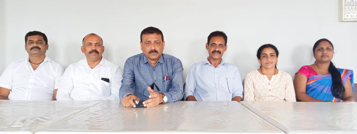 🔴ಕಾಂಗ್ರೆಸ್ ಬಗ್ಗೆ ಮಾತಾಡುವಾಗ ನಾಲಿಗೆ ಮೇಲೆ ಹಿಡಿತವಿರಲಿ <a href="/DharmajaU/">DHARMAJA UTHAPPA</a>
°ಭ್ರಷ್ಟಾಚಾರವೇ ಜನಸೇವೆ ಎಂದು ತಿಳಿದಿರುವ Bopaiahಗೆ ನೈತಿಕತೆ ಇಲ್ಲ &amp; ಪೂರ್ಣವಾಗಿ ಕಮಿಷನ್ MLA ಆಗಿದ್ದಾರೆ
°MLC ಚುನಾವಣೆಯಲ್ಲಿ 250+ BJP Vote INCಗೆ ಬಂದಿದೆ <a href="/INCKarnataka/">Karnataka Congress</a>
<a href="/BJP4Karnataka/">BJP Karnataka</a> #BJPfails <a href="/ASPonnanna/">A S Ponnanna</a> <a href="/KPCCPresident/">D K Shivakumar, President, KPCC</a> <a href="/Rdhruvanarayan/">Rangaswamy Dhruvanarayana</a>