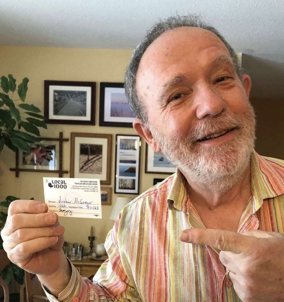 local1000afm's tweet photo. Here is our wonderful Canadian Vice Prez, Arthur MacGregor with his Union card #showyourunioncard #afmlocal1000 #Solidarity #UnionStrong 💪🏼 https://t.co/4S3l34y1lU