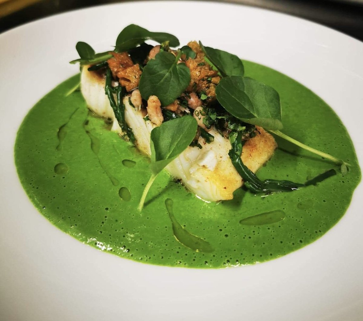 Silver Hake – Creamed Spinach – Koffmans Potato Puree – Brown shrimps – Chervil <a href="/MichelinGuideUK/">The MICHELIN Guide</a> #bibgourmand #newcastlefoodie 

routenewcastle.co.uk/bookings-at-ro…