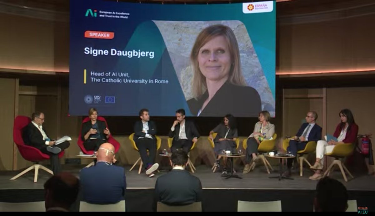 InTouchAIeu's tweet image. "The dream situation for #AIHealth would be to have an interdisciplinary approach from the very beginning including users"

@SigneDaugbjerg from @Unicatt at #ExTrAI #EuropeanAIWeek #EuatExpo