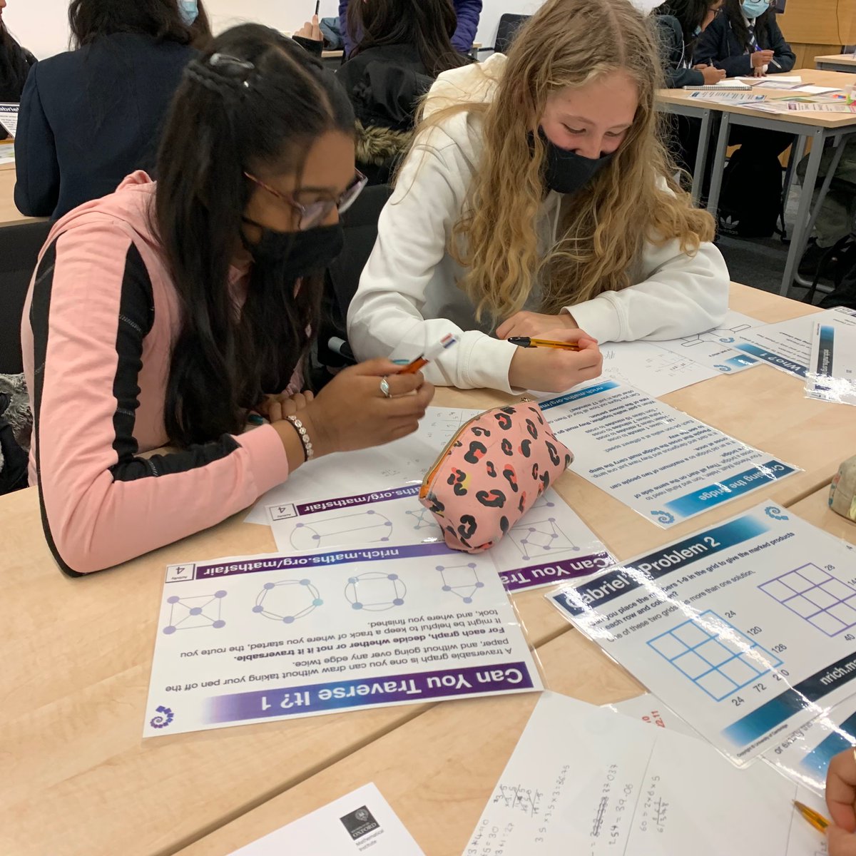 QueensSch_Maths's tweet image. Problem solving 💥 - Maths conference for girls 
#girlpower #mathsolvers #problemsolving 
@QueensSch