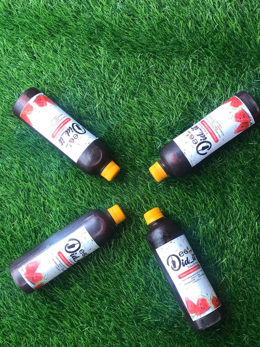 adivine43's tweet image. I make and sell mind-blowing zobo drinks (watermelon and apple infused) and Tigernut drinks. I'm looking at renting a space, more like a sit-out where people can actually come to relax with Dee_didit healthy drinks #wrblo2 #wrblo @davido you fit still pay me make i share am🙏🙏🙏