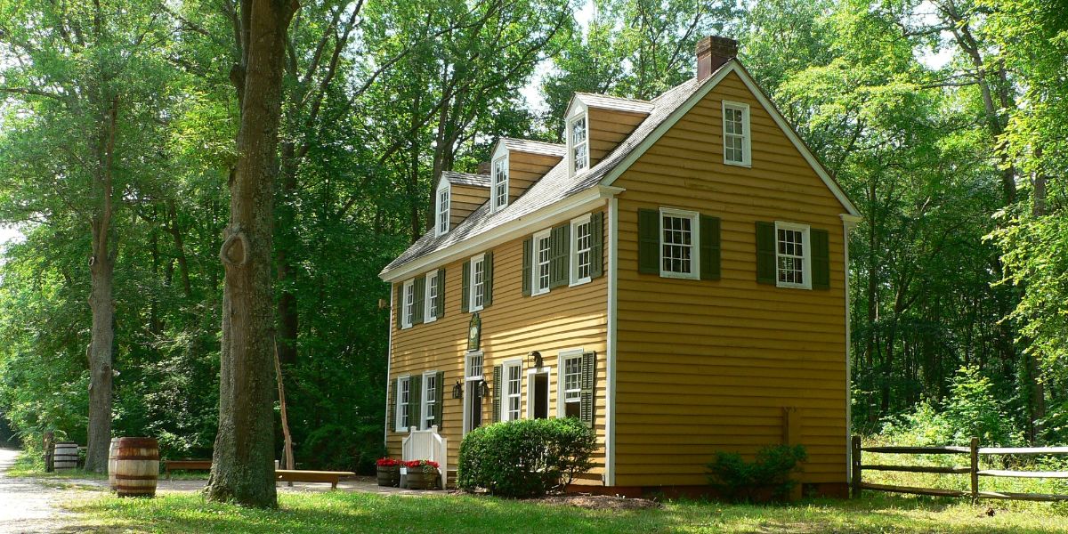5 Factors to Consider When Choosing a Furnace for a Historic Home vlnk.io/3q9Buzr
