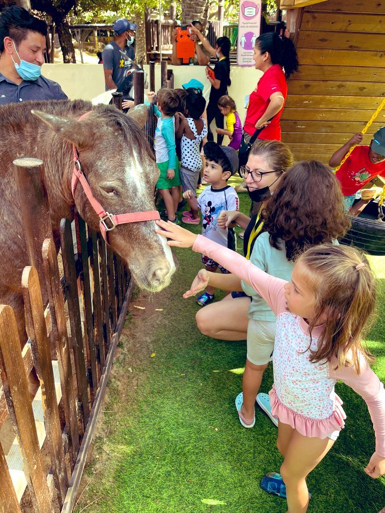 ArborPrimary's tweet photo. Our students👧🏽🧒🏼👦🏿#livingtheirbestlives @ArborDubai when out and about having ‘real world’ experiences, that exemplify our vision🧐and deliver on our #Arborpromise 🌱🦒🌍💦🐢- just a flavour of today from @ArborFoundation and @ArborYear1. Well done and thank you🏆👏🏼🥇 https://t.co/FsYoJuDMsz