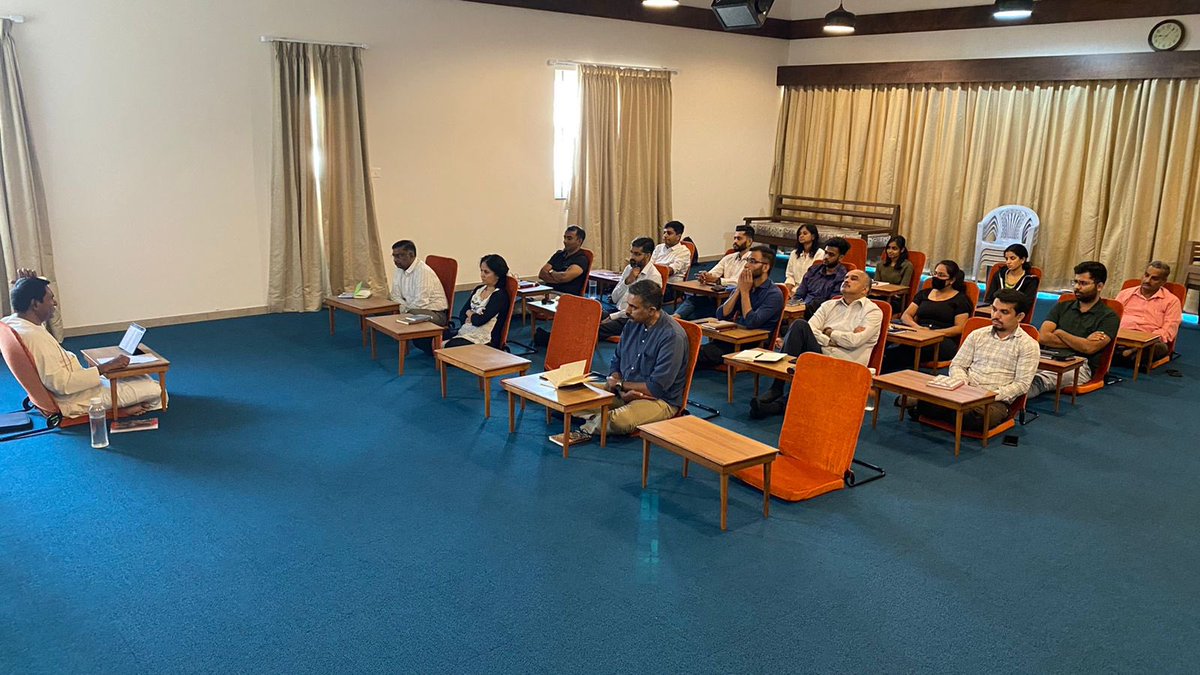 KonarAcademy's tweet image. Knowledge is power. Sharing knowledge is the key to unlocking that power ! 

#IntellectDevelopment session at #SatsangaBhawan  #KACT !