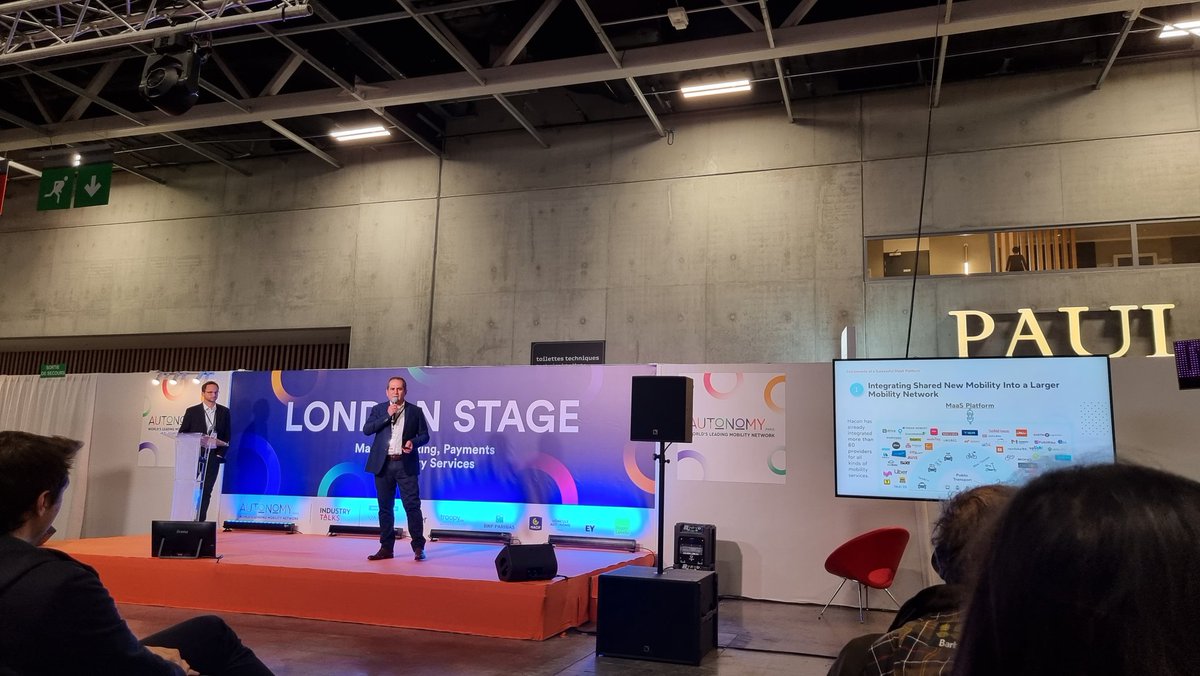 SO HAPPY to attend Autonomy 2022 in person, able to actually SEE the beautiful smile of people I missed from the ecosystem (and meet new faces)! If you are around today or tmr, let me know :) #mobility #event #autonomy2022 CC <a href="/Ubitransport/">Ubitransport devient Matawan</a> <a href="/ENGIEsolutions/">ENGIE Solutions</a> <a href="/BNPParibas/">BNP Paribas Group</a>