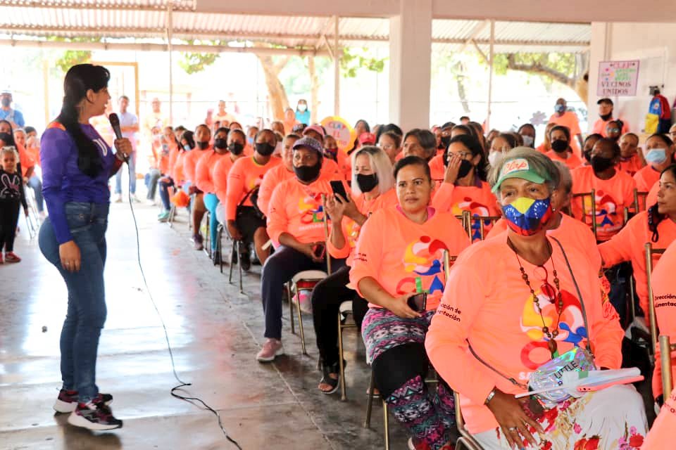 #16Mar Ayer participé en una bonita actividad con los 355 líderes y lideresas #CLAP de nuestro municipio. Reconozco su trabajo, organización y liderazgo territorial para continuar aportando en el desarrollo de las políticas alimentarias para el pueblo mariñense #FreeAlexSaab