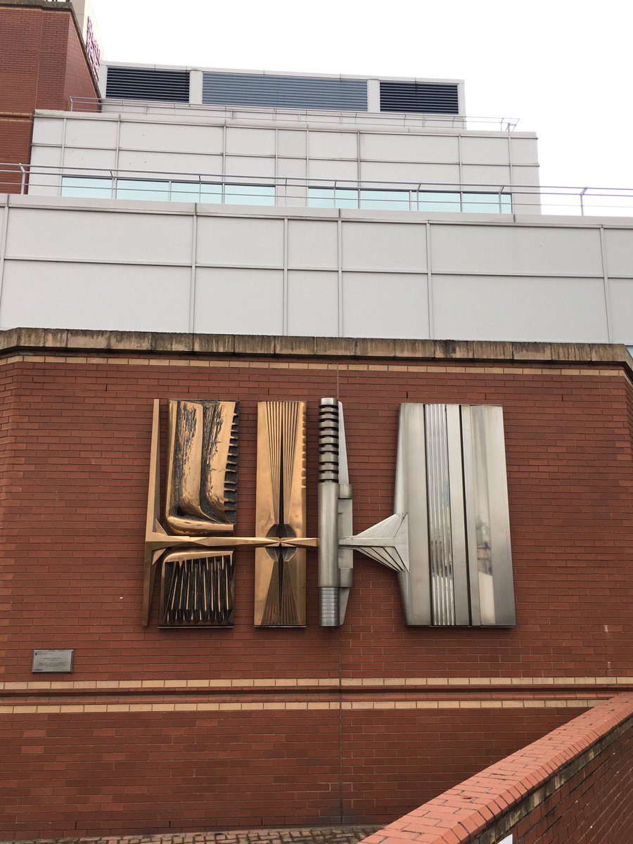 hollyrowan's tweet photo. Hello again Sheffield, you are looking fantastic as usual despite the grey day… 
#researchmode https://t.co/bAxaGgcIx9