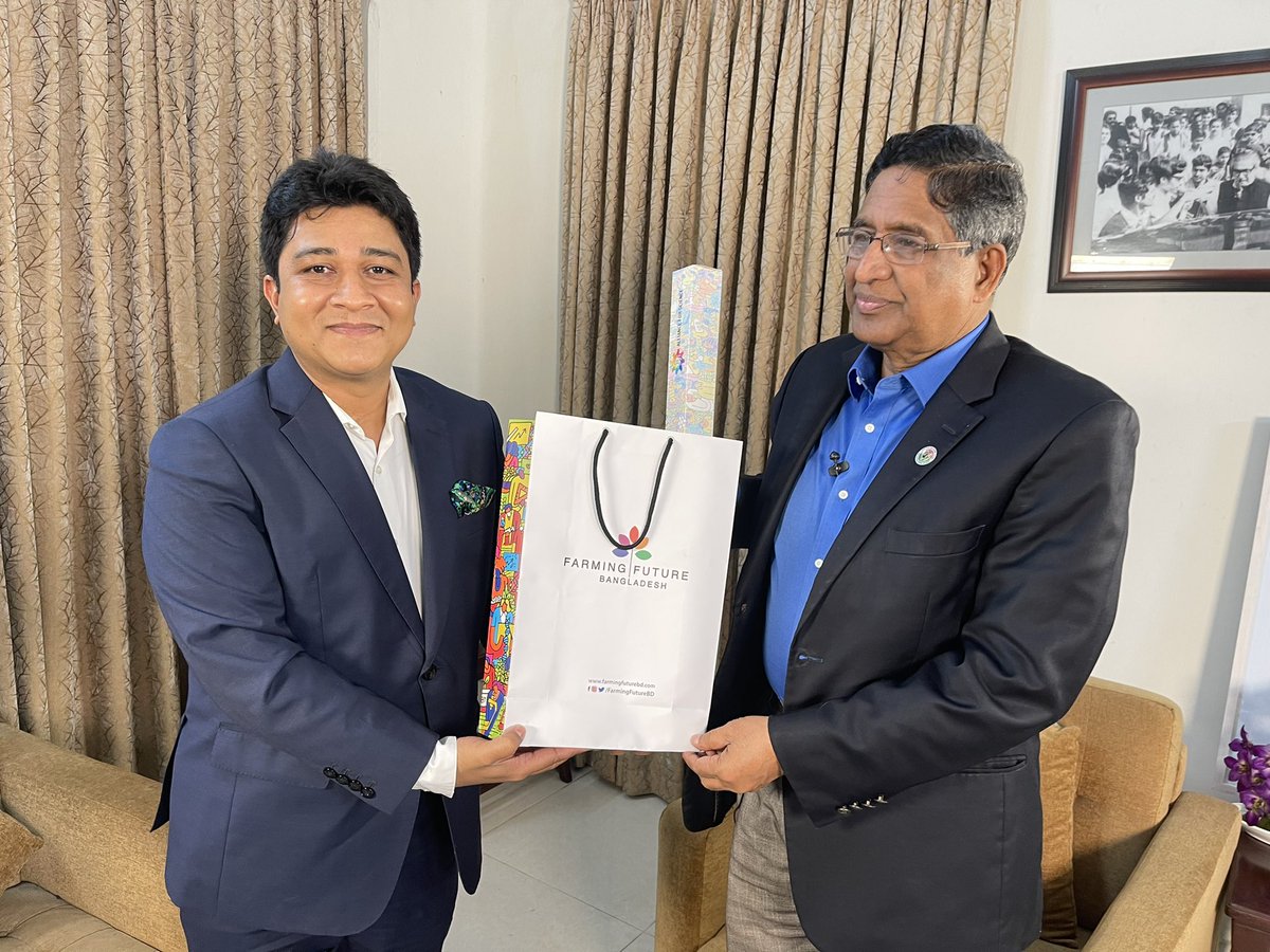 arif4science's tweet photo. “Modern innovations and effective collaboration with regional and global capacities are vital for sustainable food security”, said Ag Minister Dr. Abdur Razzaque. Fantastic evening indeed. @FarmingFutureBD @ScienceAlly @CornellGlobal @Ftfpotatopjt @Bt_eggplant #foodsecurity https://t.co/gwuOUNzN5p