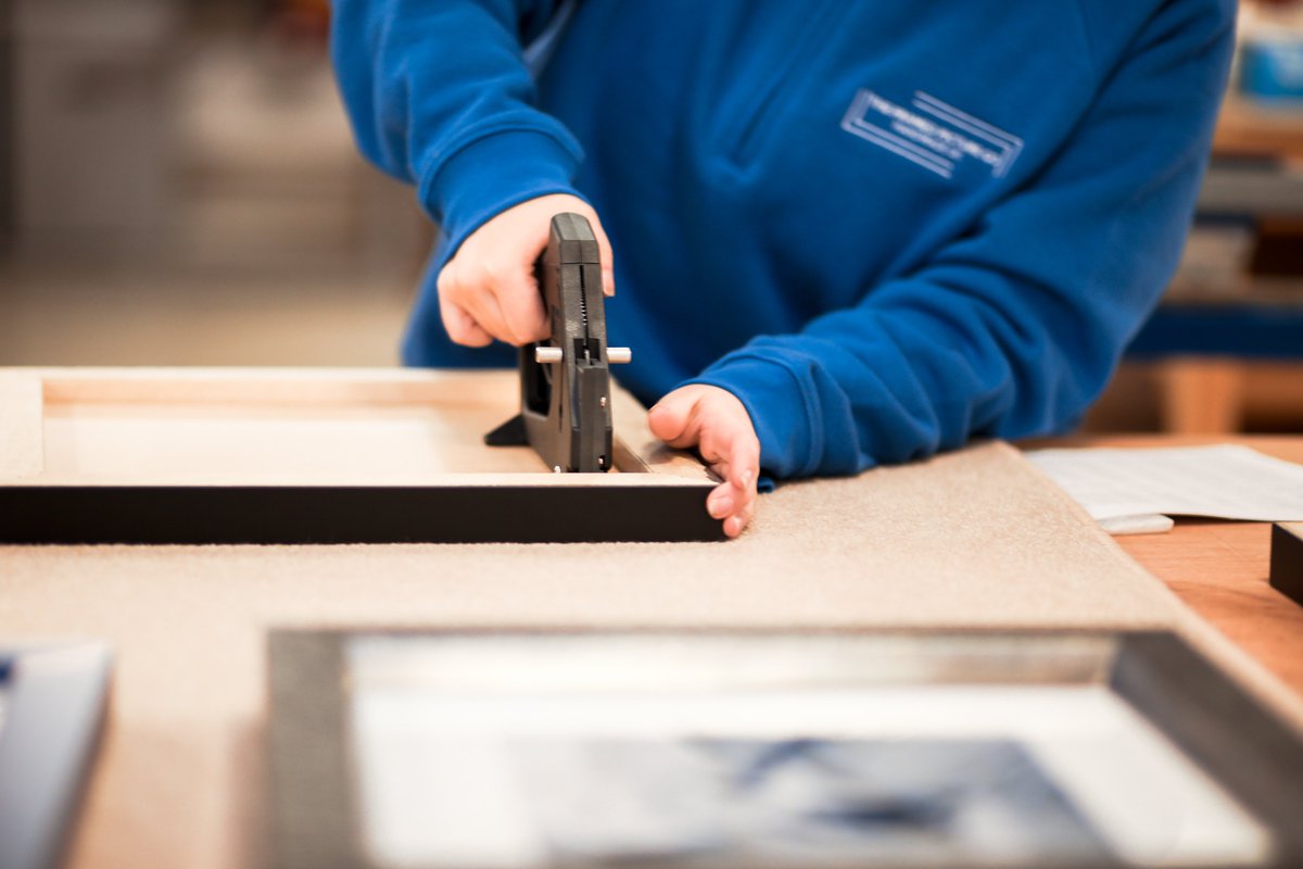 Proper picture finishing is key to making sure your framed photos stand the test of time. After pinning, every picture we make is taped at the back with top-quality Framer's Tape to protect it.​​​​​​​​ rb.gy/9nub80
#framedpicture #handmadeuk #pictureframes