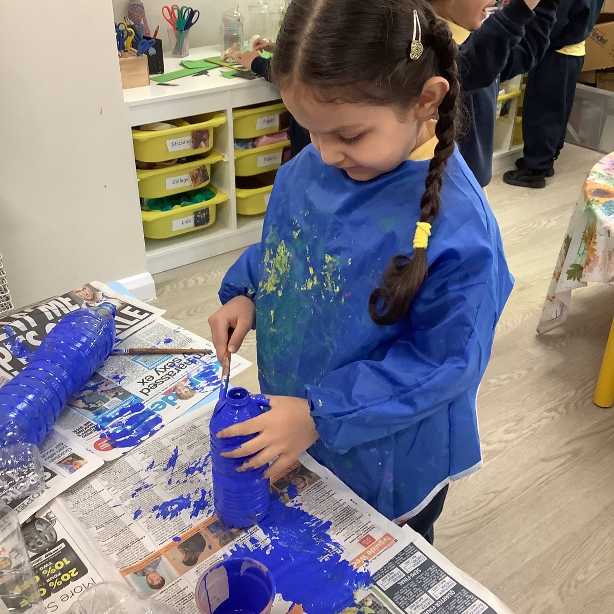 StainesPrepNurs's tweet photo. #StainesPrepSunflowers have been busy painting bottles for the whole school collaborative art project. #StainesPrepSTEAM #STEAMWeek #BSW22 #StainesPrepArt https://t.co/Wp2nUsm6ns