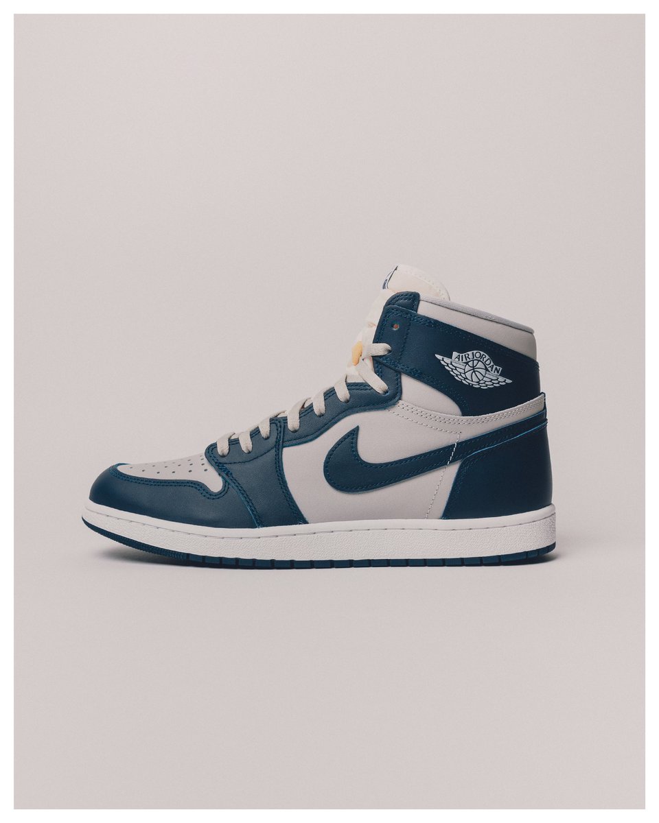 nicekicks's tweet photo. “Georgetown” ‘85 Air Jordan 1 Highs 🤤 https://t.co/IRyK56myNP
