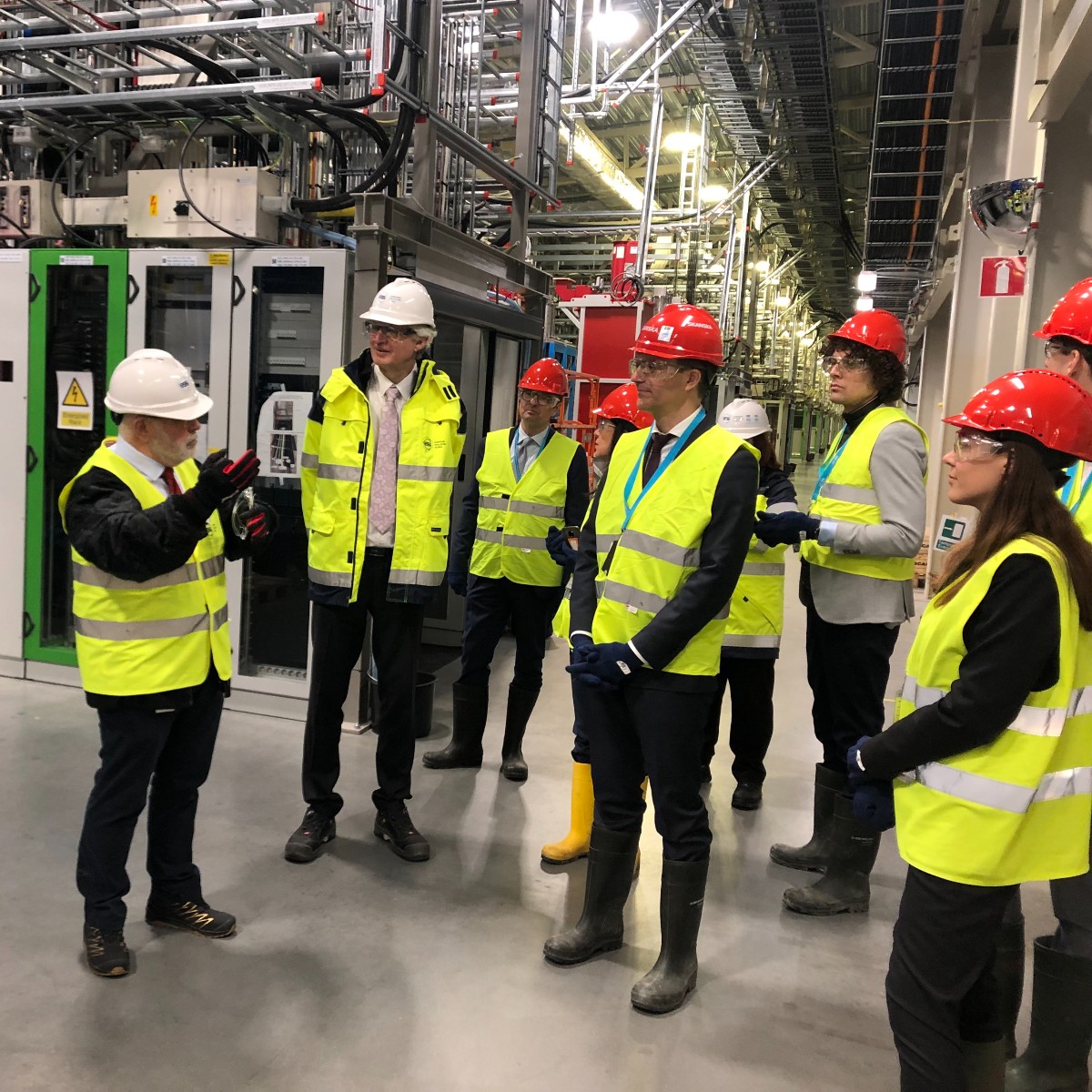 essneutron's tweet photo. Today we were honoured to receive French Ambassador @e_de_gonneville and @FranceinSweden at #ESS. 🇫🇷 is an important member country and a major contributor to the international research facility under construction in Lund, 🇸🇪. Thanks for visiting ESS and welcome back! https://t.co/Xx6ROpGGIH