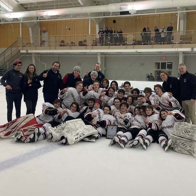 Gamblers affiliates continue to shine! 

Congratulations to Gamblers affiliate and goalie for <a href="/sarumhockey/">Salisbury Hockey</a> , Austin McNicholas, on clinching the Elite 8 Championship!

Full Story: gamblershockey.com/2022/03/16/mcn…

(Photo: Twitter/<a href="/sarumhockey/">Salisbury Hockey</a>)