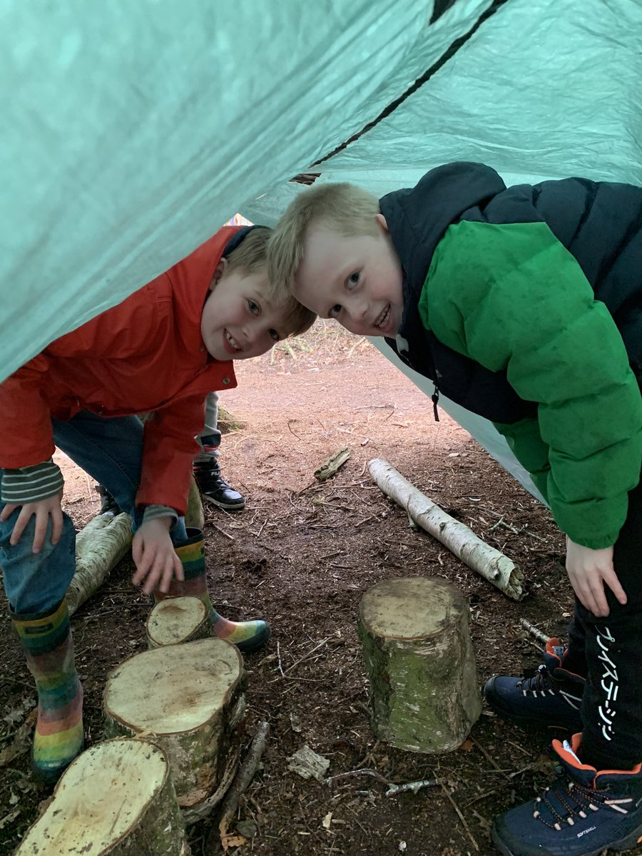 BoughtonHeath's tweet photo. We are furnishing our shelters #makingahome https://t.co/MY2eBWxibG