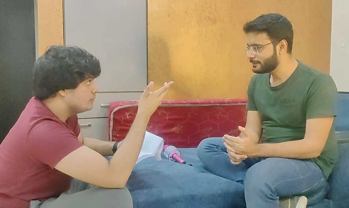 parthkallaak's tweet photo. Not a 'เคนเคพเค' pose , but also can be on #SaboTalks out on #Holi at 3:00 Pm Ist with @Sam10aug
..
#sabotaged #talkshow #interview https://t.co/rFjN4u5zY4