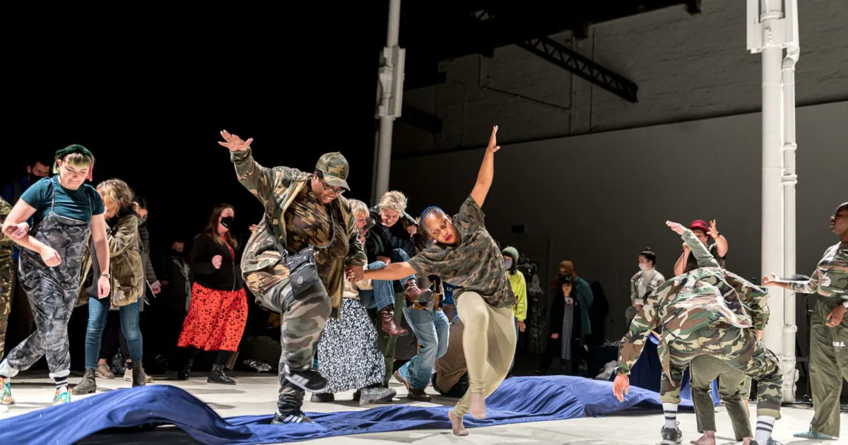 CONTINUOUSdance's tweet photo. The Freestylers are back on tour! They will be taking their joyous CONTINUOUS X @weareunltd commission, 'Everybody with Me, Always' to @theBluecoat Liverpool, Saturday 30th April and Sunday 1st April 2pm. 

Book your tickets now:
https://t.co/5igdvaCV3v 

📸 Brian Hartley https://t.co/3RBHLRCScH