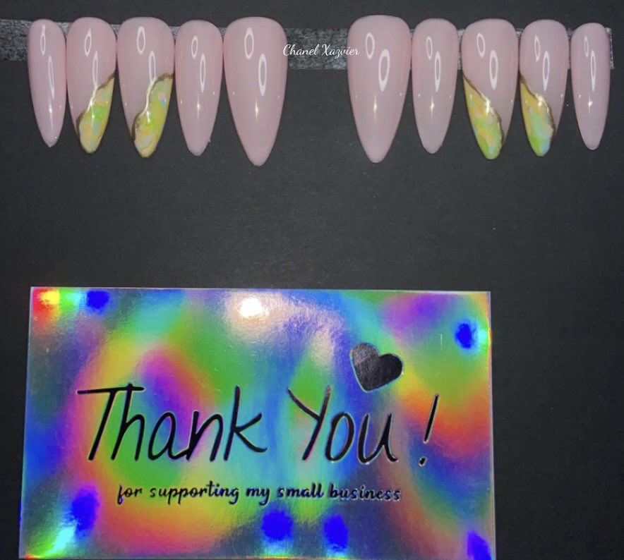 CeeEkzEss's tweet photo. All basic sets are $25 plus shipping from now until Wed 3/23! A quick retweet might expose me to my next new client. Please share! #BlackOwnedBusiness #BlackNailTech #CustomPressOnNails #PressOnNails #NailArtist
DM or click the link below to order! https://t.co/8CSjHNkJeN https://t.co/w58zAJazgC