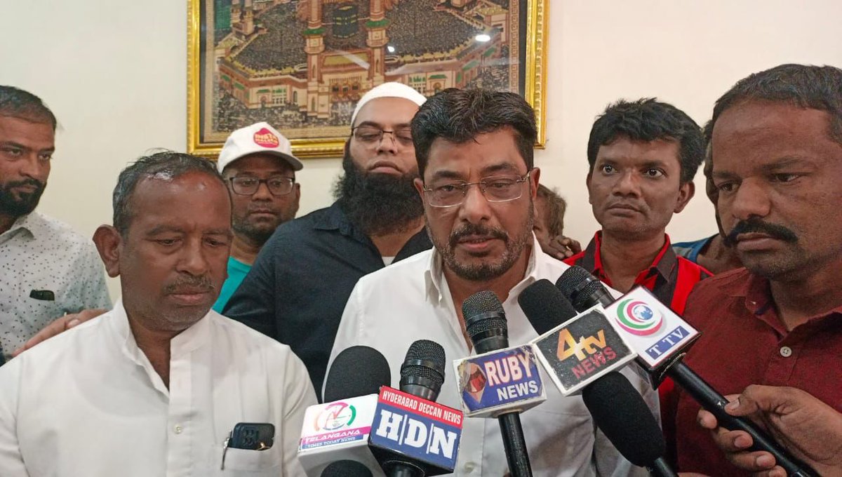 Jaffarhusainmla's tweet photo. Visited and Inspected Aadhar Card Centre and Zero Balance Account 3 Days Camp near Choti Masjid, A.C Guard under Redhills Corporator Division along with Arif Rizwan (Redhills Numainda Corporator), #AIMIM Primary Unit Members of Redhills Division.
@asadowaisi https://t.co/IwDyS5COKT