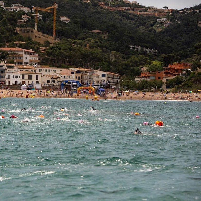 Marnaton's tweet photo. Distancias de 7km, 3,5km y 1,5km, además de las pruebas Kids, en una de las zonas más bonitas de la Costa Brava… ¡El 12 de junio os esperamos en la MARNATON @eDreams Begur by Herooj!
¿Os sumáis al Swim&Fun? ➡️https://t.co/HN5HfeYGrf
#marnaton #swimandfun #swimming https://t.co/vLKccaYCiq