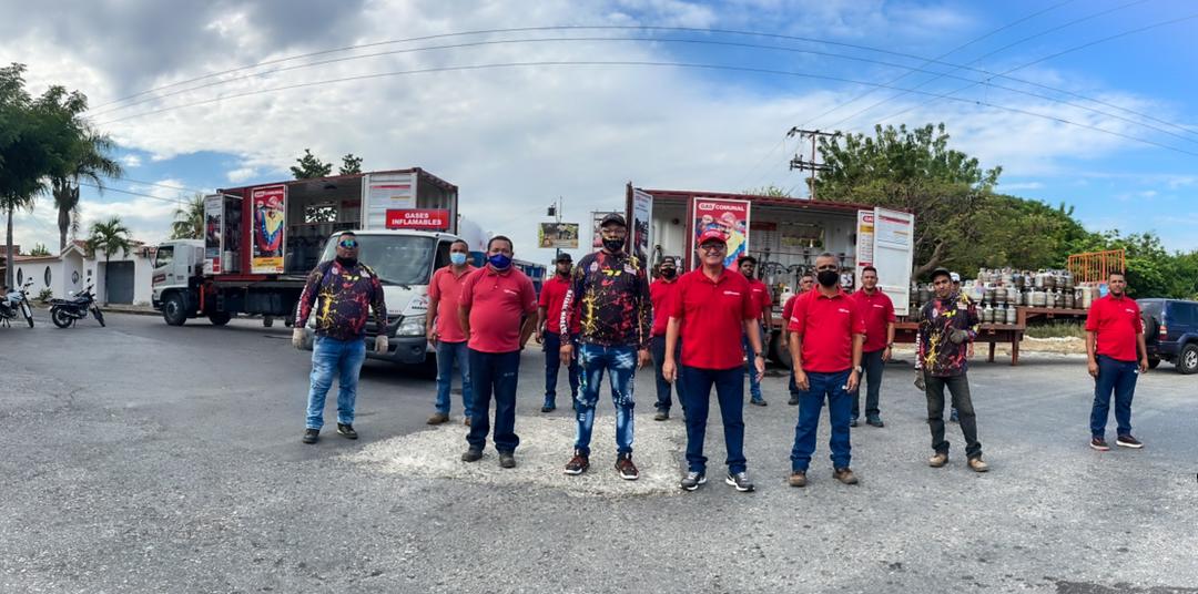 Rogertradicion's tweet photo. Transformando realidades en la cuna de la Revolución ARAGUA...
#GestiónParaElPueblo ✊🏽🇻🇪

@TareckPSUV @gas_comunal 
@CarylBertho #FreeAlexSaab https://t.co/bGrwMtZtR4