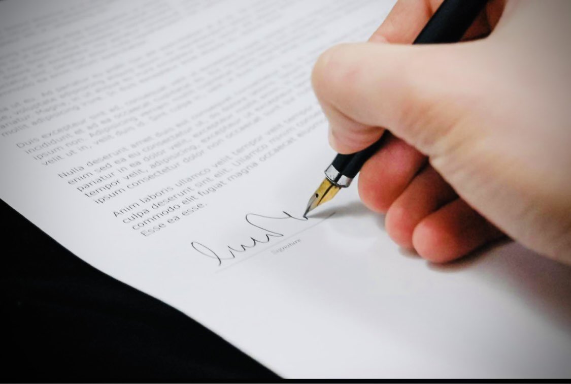 Vi har ikke vært på latsiden verken i år! Storsignering introduseres på Facebook og Instagram siden vår i kveld, følg med!🤫⚽️⚽️