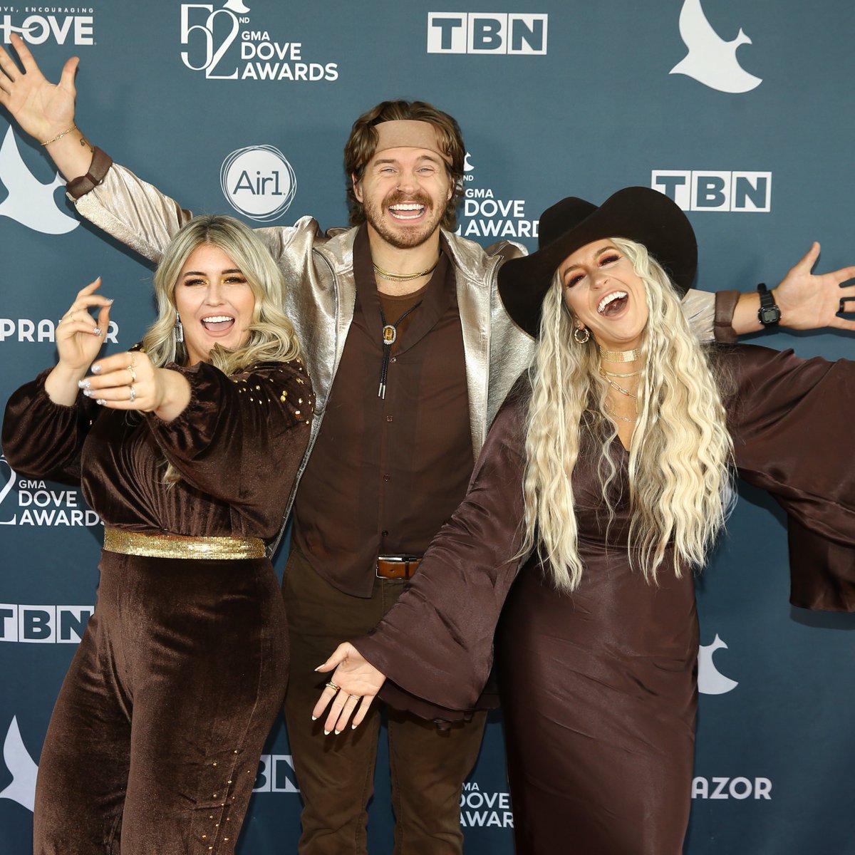 ProvidentEnt's tweet image. "Rejoice in the Lord always. I will say it again: Rejoice!" - Philippians 4:4

 📸: Terry Wyatt Photo | @gmadoveawards