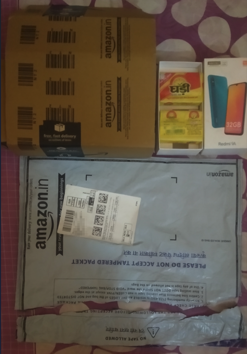 rishabh_a7da6's tweet photo. On 08/03/2022 I Ordered phone OnePlus Nord CE 2 5G for 25K from amazon, received package on 10/03/2022. Got 2 Ghadi Cake inside. Customer care saying that they can't help me. 25K could be someone's bread &amp; butter.
Thank you  @amazon @AmitAgarwal @amazonin for this B'day Gift.😄 https://t.co/J5GmbubE0o