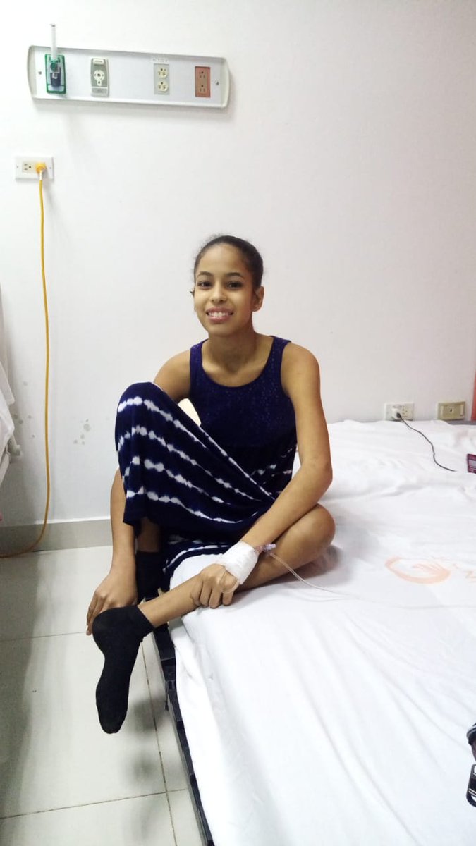 omarcerquillo's tweet photo. Es una adolescente, con muchas ganas de vivir y salir adelante, pero tiene un cáncer con apenas 15 años, son muy humildes, viven por el mercado nuevo de la avenida Duarte,,, favor ayúdenme a etiquetar a quien pueda interesar y ayudar ,su número es 849-852-5309 RT🙌🙏 🇩🇴💪 https://t.co/shW3AR5Ghh